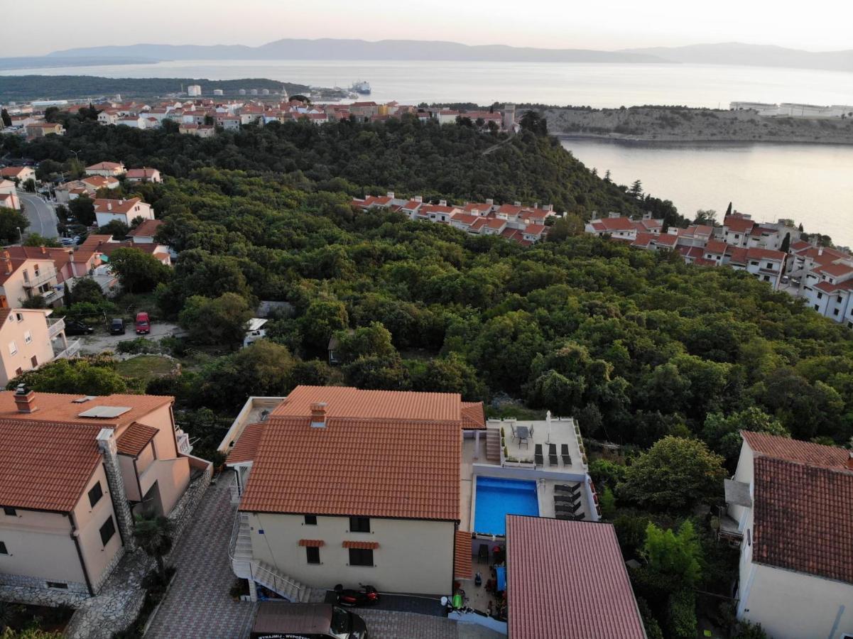 Apartman "Sabine Red" With Heated Pool Omisalj Luaran gambar