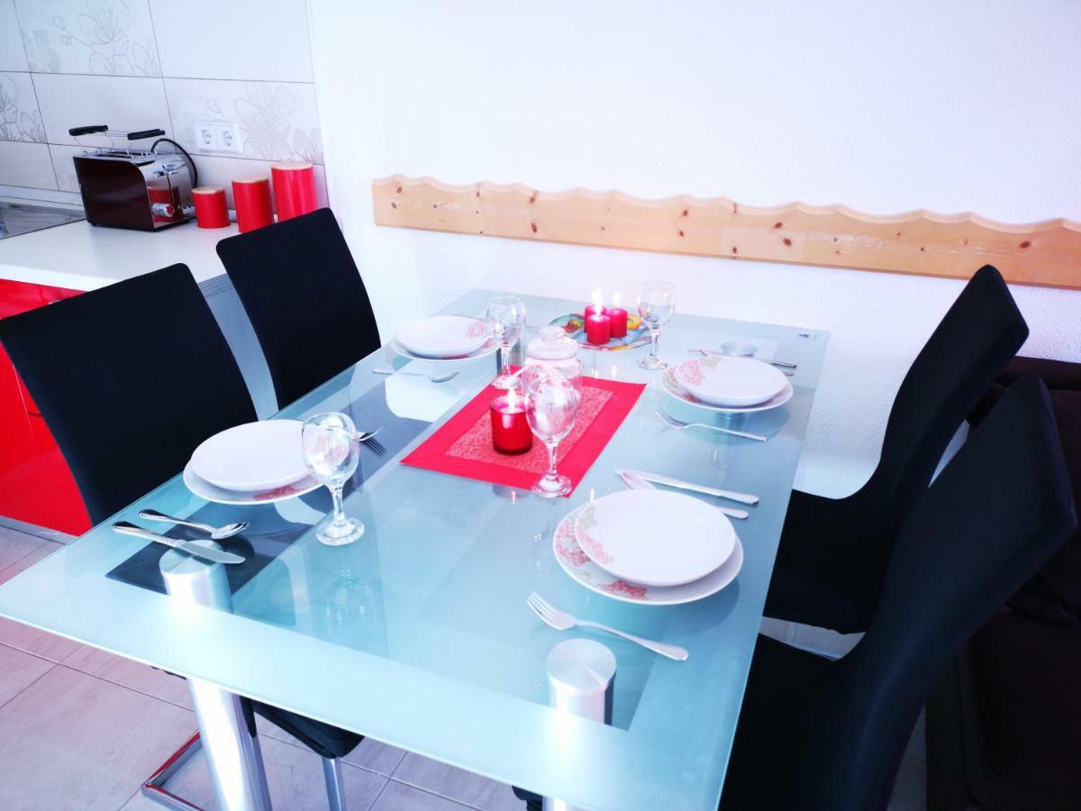 Apartman "Sabine Red" With Heated Pool Omisalj Luaran gambar